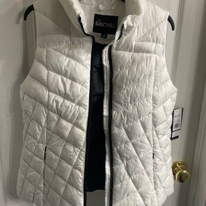 Big Chill White Quilted Puffer Vest with Stand Collar